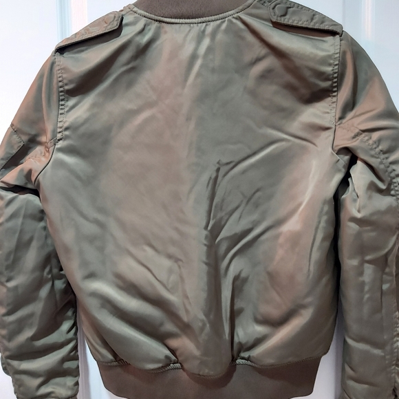 Aritzia Talula Whitby Bomber Jacket Olive Green Flight Military - Size Small - Picture 13 of 13